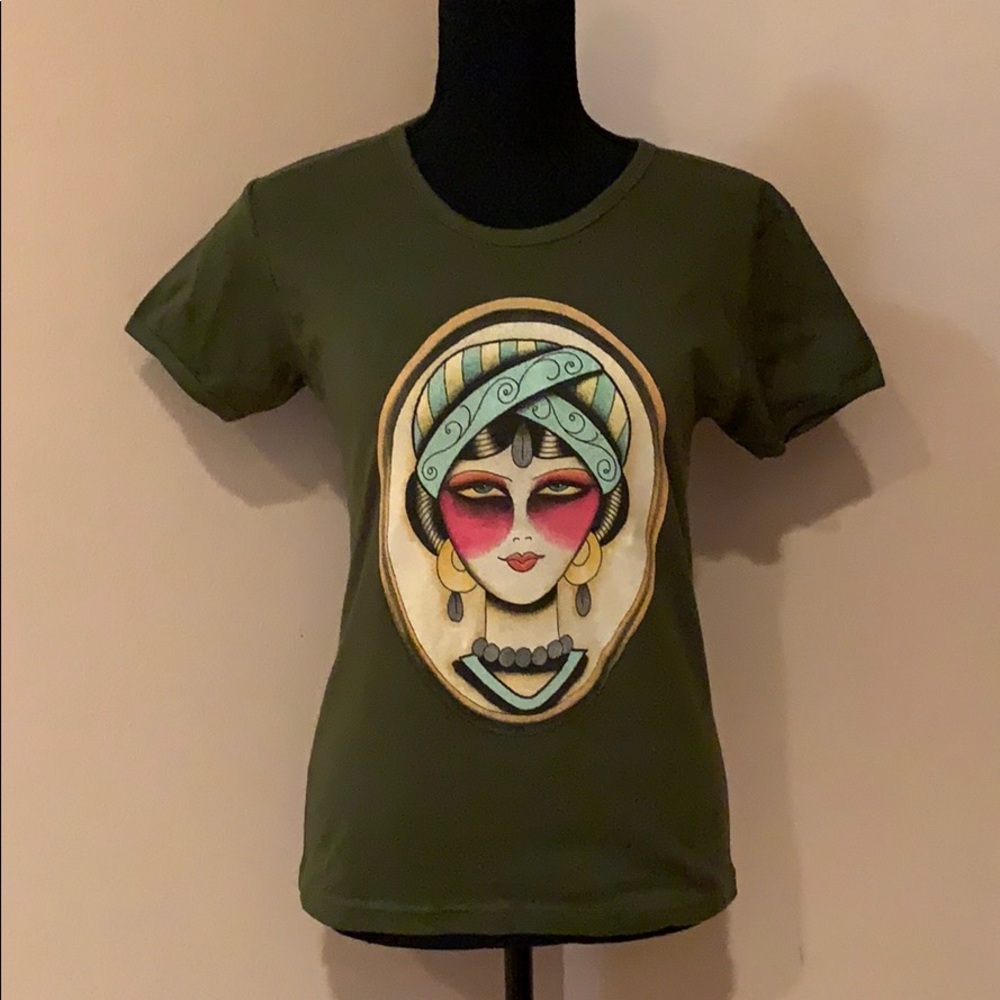 Woman’s Fashion Shirt